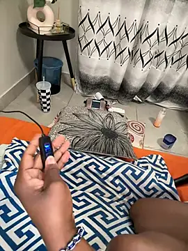 Nicole_bash live