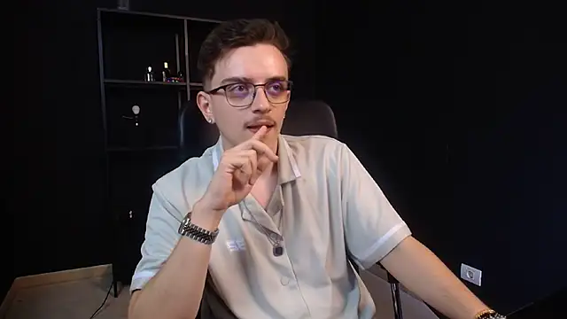 FelixStarkk live