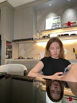 Nura_n_Sarah live