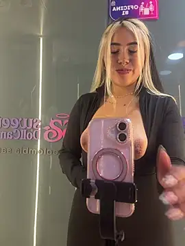 ManuelaVeeleez live