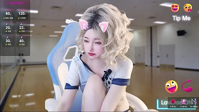 AureliaDoll live