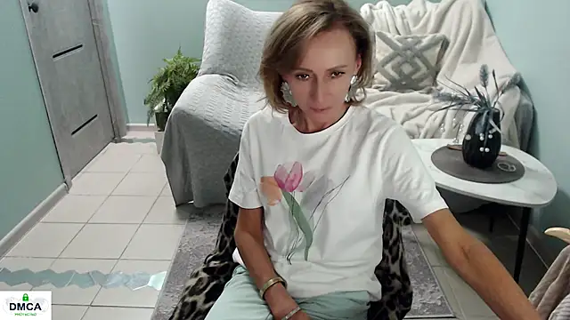 HornyMilf_777 live
