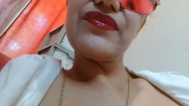 Aura_Baby live