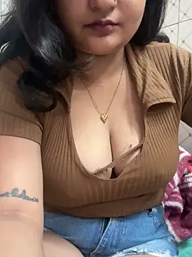 Curvy_Anaya live