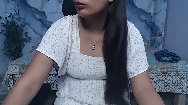 Deevisha-queen live