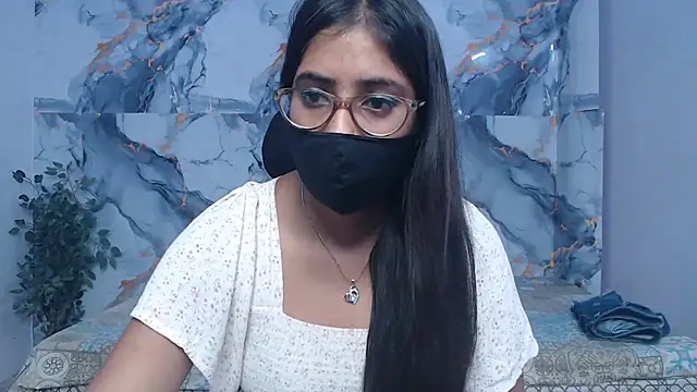 Deevisha-queen live