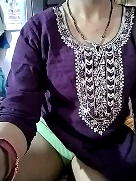 RASHMI_SHARMA9 live