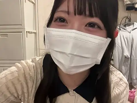 y-u-r-a-33 live