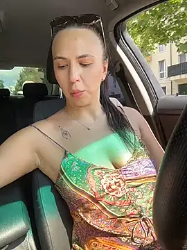 Bunny_Lush live