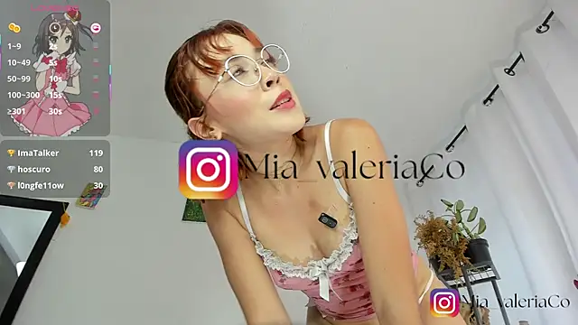 Mia-Valeria- live