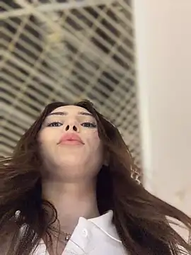 AnitaFly live