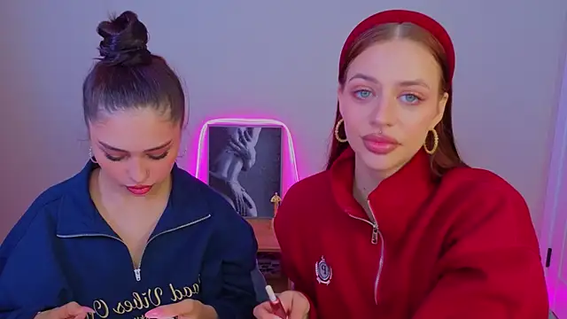 Sofia_Plump live