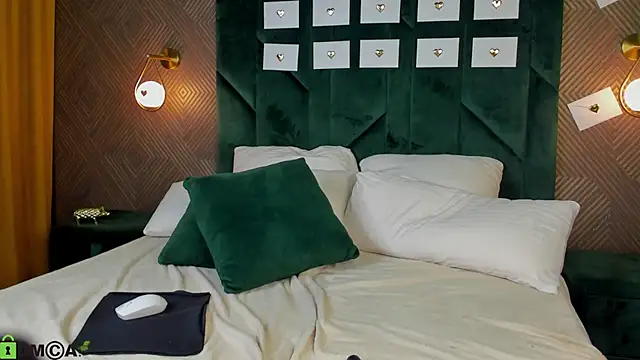 Anneta_Hart live