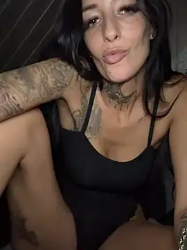Ruby_Valentine live