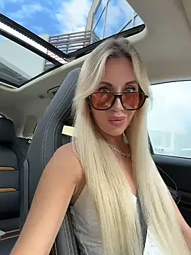 LisaMurr live