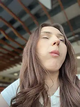 AnitaFly live