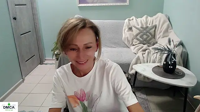 HornyMilf_777 live