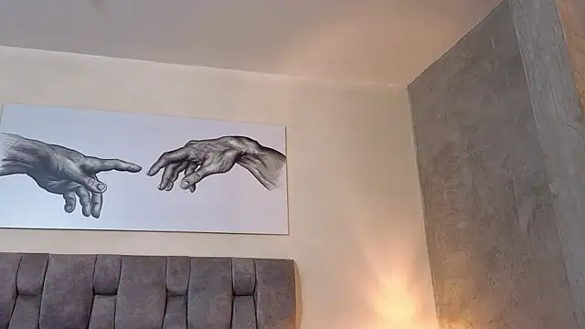 Emma_gatess live