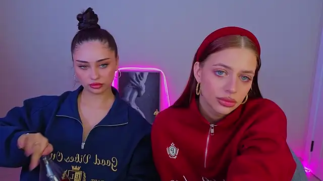 Sofia_Plump live