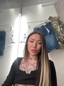 SaintSquirt live