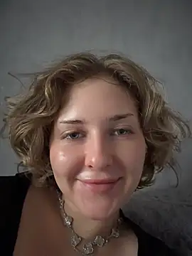 KellyKeler live