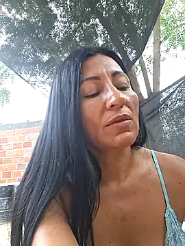 maturexxxnaughty live