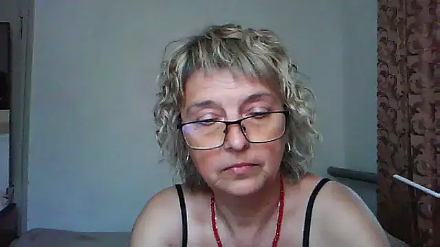 ElizabethGorden live