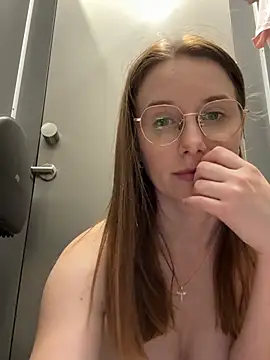 FReyja_44 live