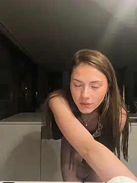 daisycollins live