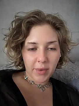 KellyKeler live