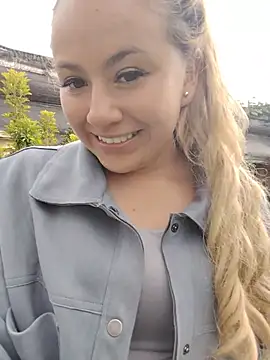 Angeel_white25 live