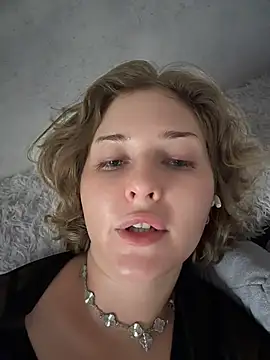 KellyKeler live