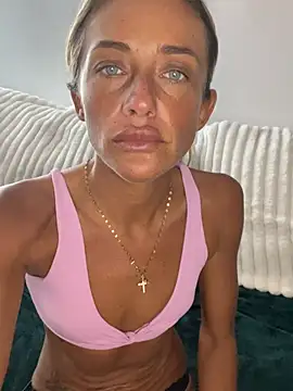 ScarlettGold_ live