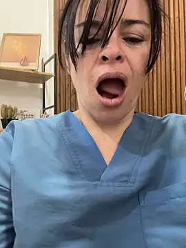 Dr_Nathalia_28 live