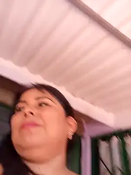 Mother-Big-tits live