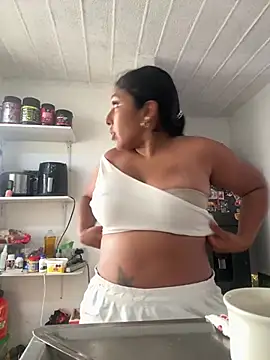 emmyjhonson07 live