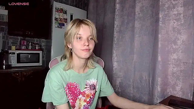 Madelaineses live
