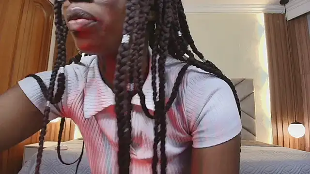 Raquel_jones live