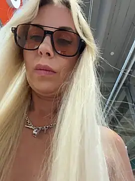 LisaMurr live