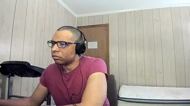 NaturalBeautyQueen live
