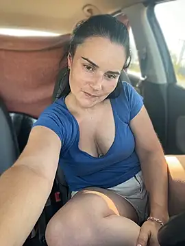 Naira_Dan live