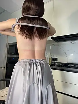 CurlyLara live