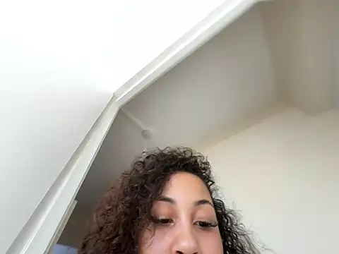 OliviaAshhh live