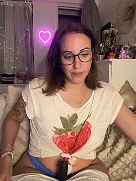 MarahDesbois live