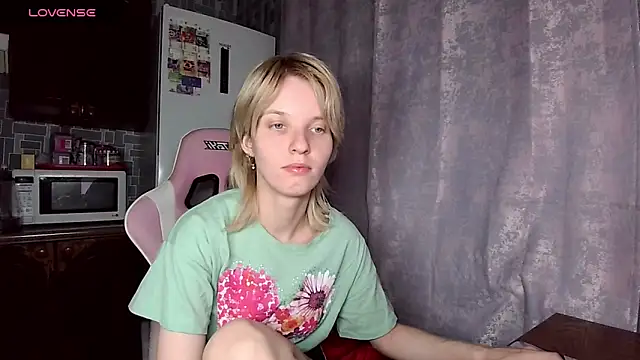Madelaineses live