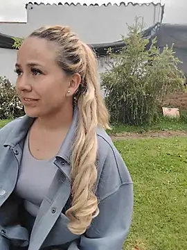 Angeel_white25 live