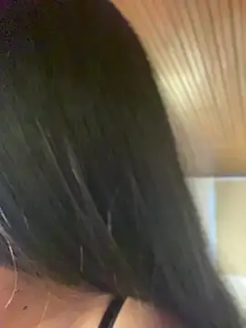 LunaMoore_Pink live