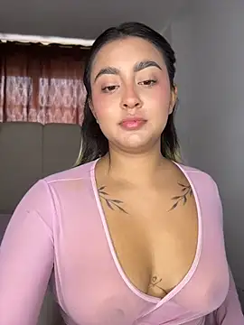 Elina_Hills profile