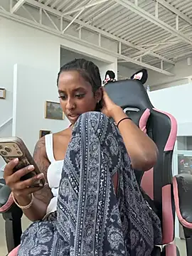 Your_Paris live