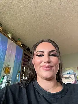 lovely_beast live